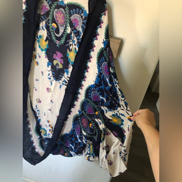 Rachel Zoe|Bohemian Abstract floral print white kimono wrap,one size•••Rayon - Picture 2 of 8